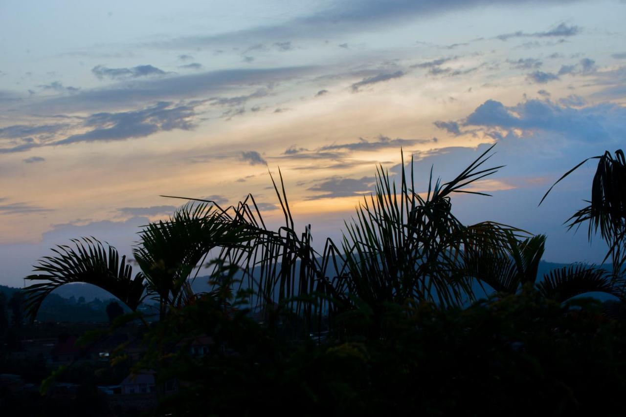 Quality Inn Hotel Kigali Esterno foto