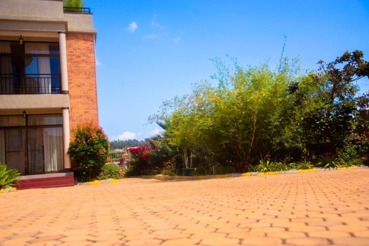 Quality Inn Hotel Kigali Esterno foto